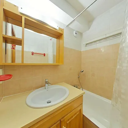 4 Pers Avec Terrasse Et Garage, Proche Navettes - - Fr-1-241-242 *